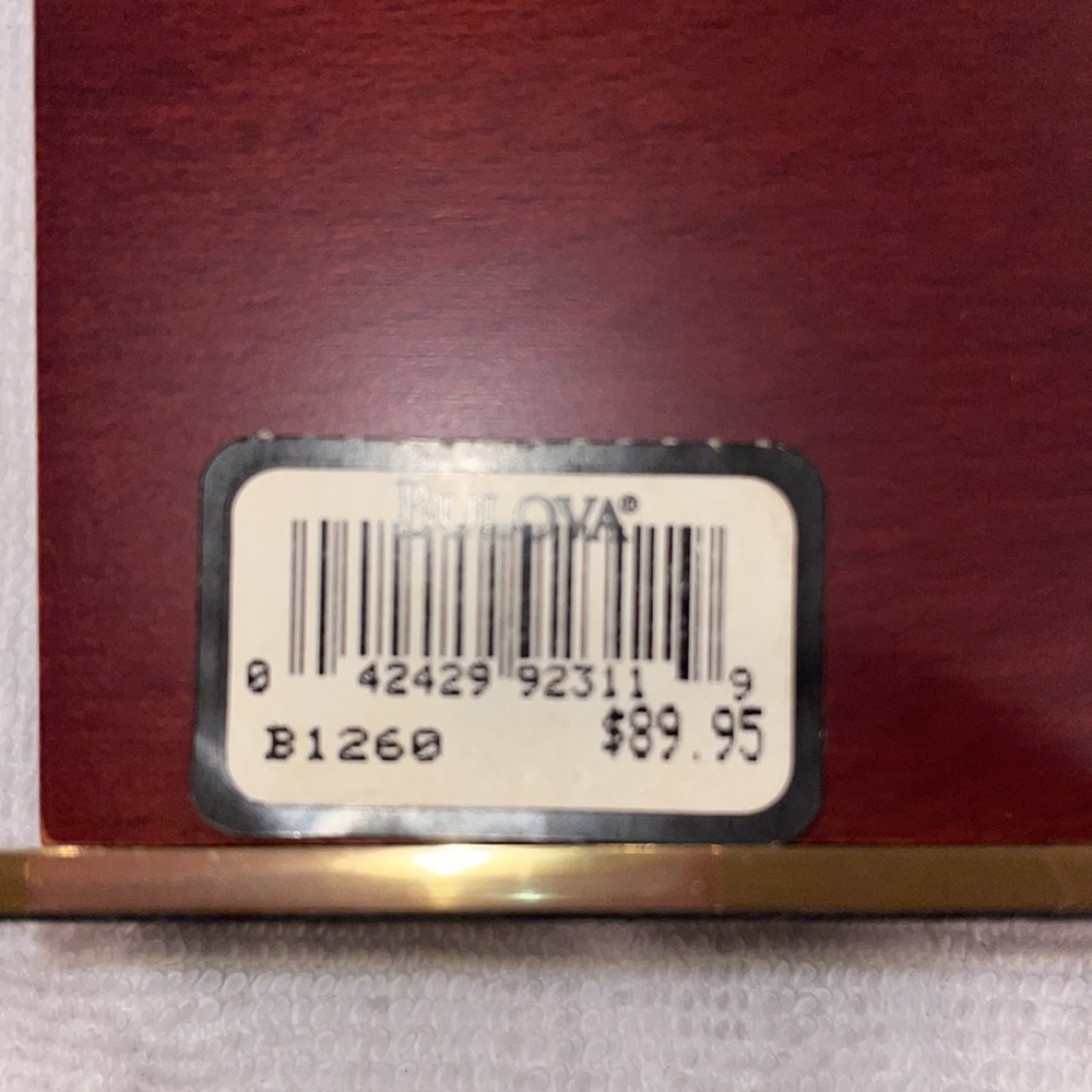 Bulova desk/table clock - Picture 10 of 10